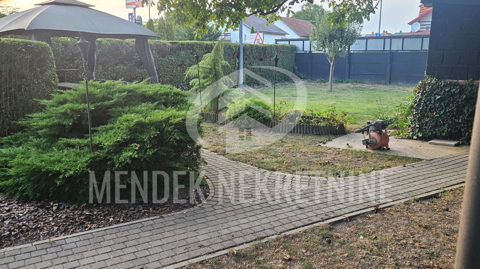 Casa, 250 m2, Vendita, Varaždin - Biškupec