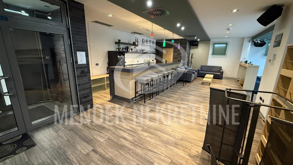 Va&scaron; novi ured bez kompromisa &ndash; 492 m&sup2; za zakup&comma; spremno za rad odmah