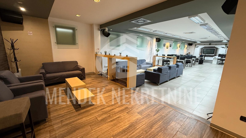 POSLOVNI PROSTOR 492 m2, BANFICA, VARAŽDIN, ZAKUP