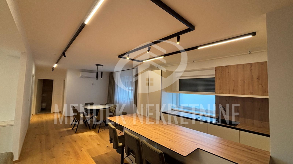 Appartamento, 113 m2, Affitto, Varaždin - Centar