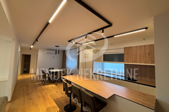 Appartamento, 113 m2, Affitto, Varaždin - Centar