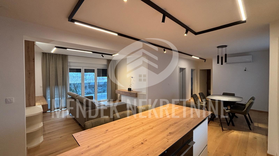 Appartamento, 113 m2, Affitto, Varaždin - Centar