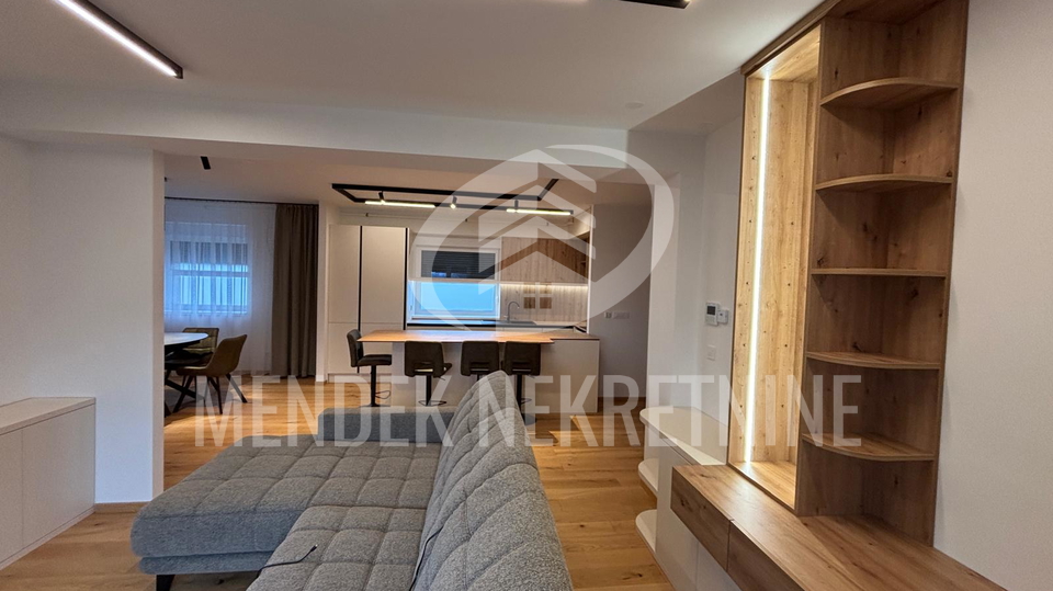 Appartamento, 113 m2, Affitto, Varaždin - Centar