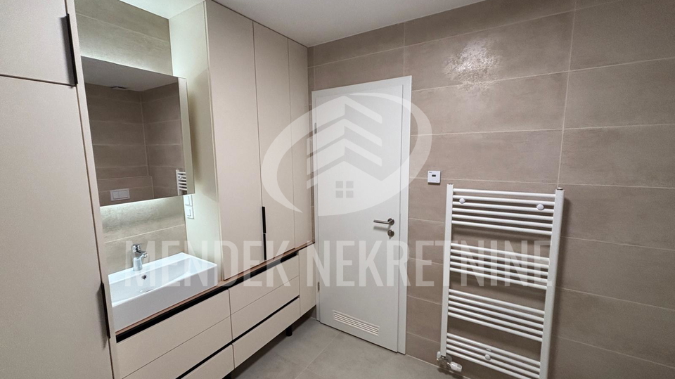 Appartamento, 113 m2, Affitto, Varaždin - Centar