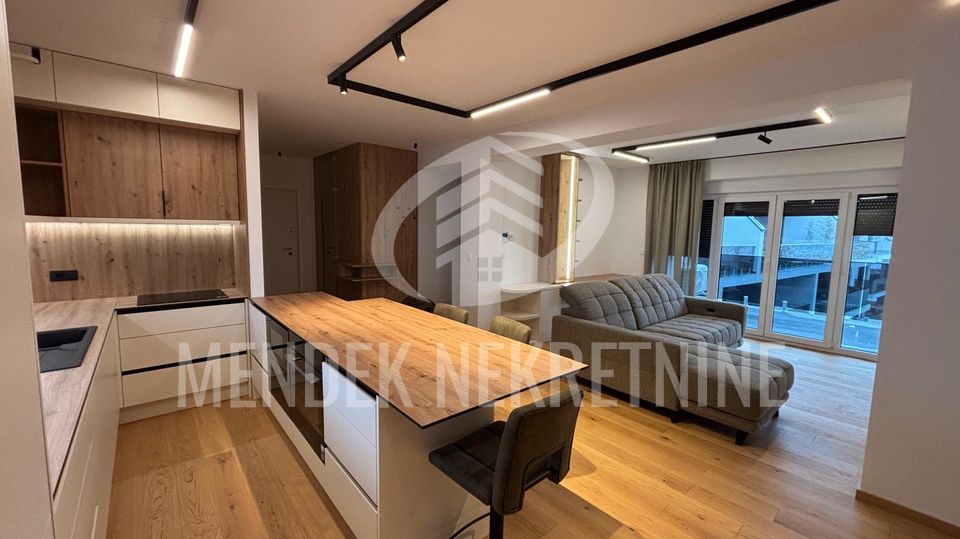 Appartamento, 113 m2, Affitto, Varaždin - Centar