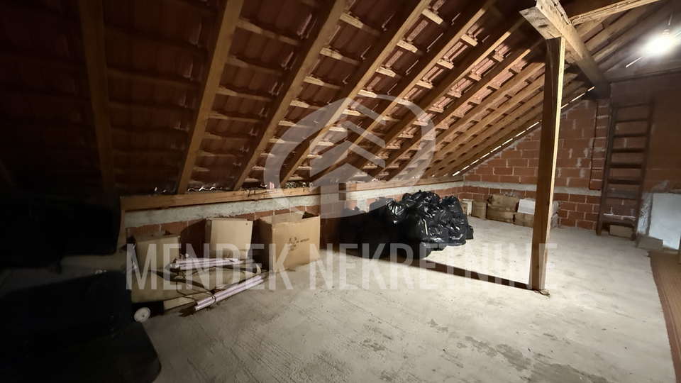 Pisarne, 600 m2, Prodaja, Gornji Kneginec