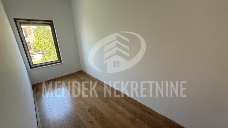 NOVOGRADNJA! Obiteljska kuća na dva kata, terasa, dvorište, Banfica, Varaždin, prodaja