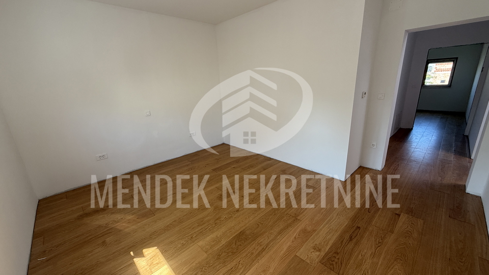 NOVOGRADNJA! Obiteljska kuća na dva kata, terasa, dvorište, Banfica, Varaždin, prodaja