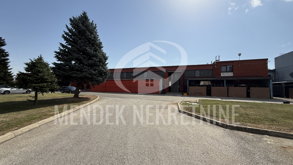 Commercial Property, 5000 m2, For Sale, Donje Ladanje