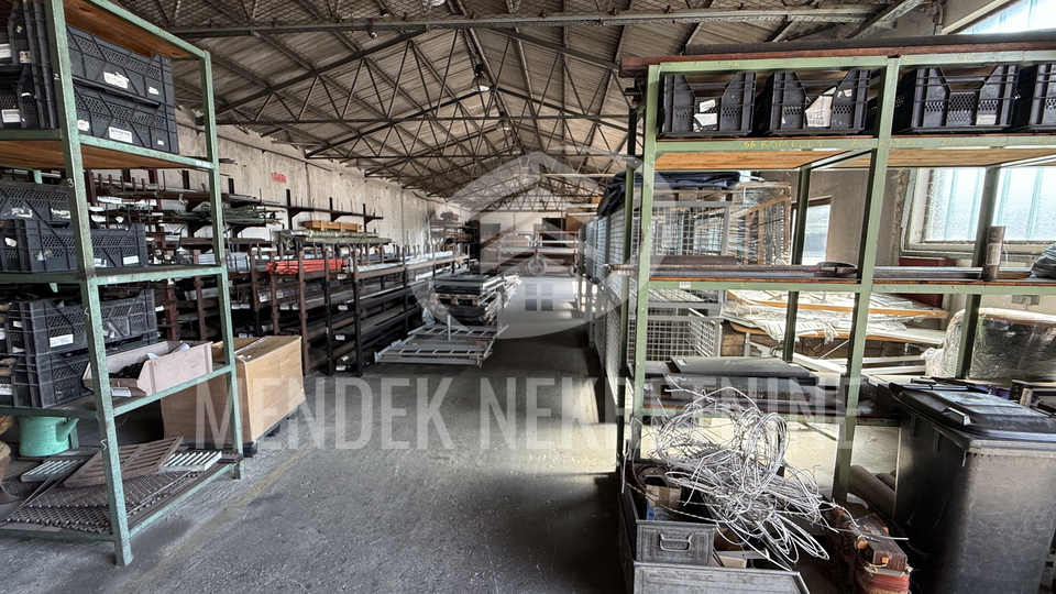 Commercial Property, 5000 m2, For Sale, Donje Ladanje