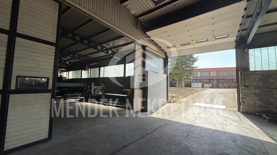 Commercial Property, 5000 m2, For Sale, Donje Ladanje