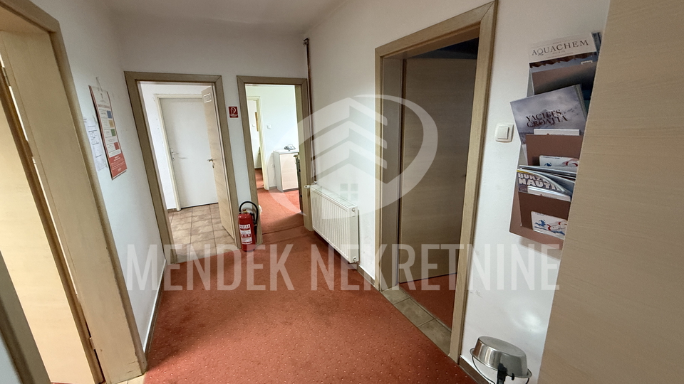 Commercial Property, 680 m2, For Sale, Sračinec