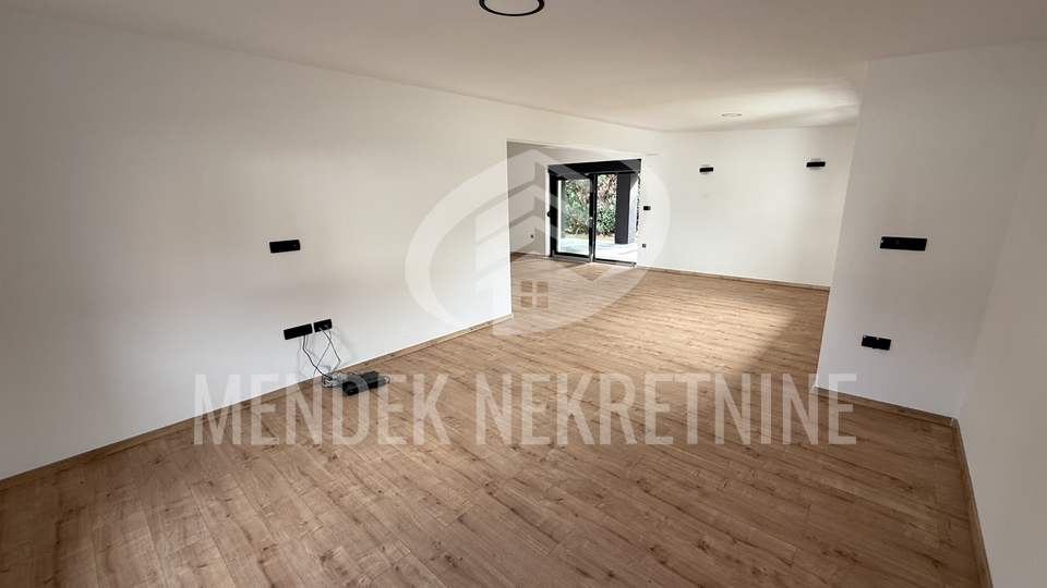 House, 180 m2, For Sale, Varaždin - Jalkovečka