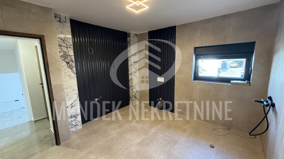 House, 180 m2, For Sale, Varaždin - Jalkovečka