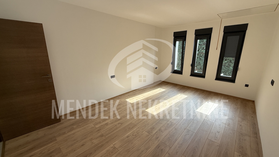 House, 180 m2, For Sale, Varaždin - Jalkovečka