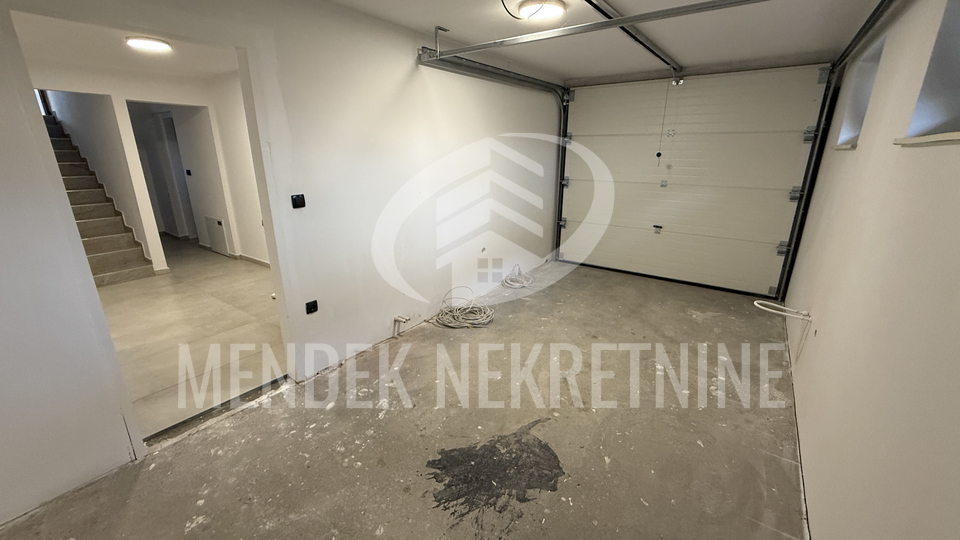 House, 180 m2, For Sale, Varaždin - Jalkovečka
