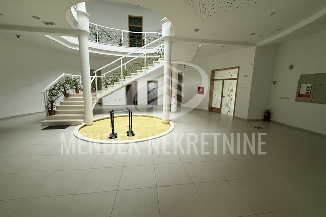 Commercial Property, 3180 m2, For Rent, Varaždin - Jalkovec