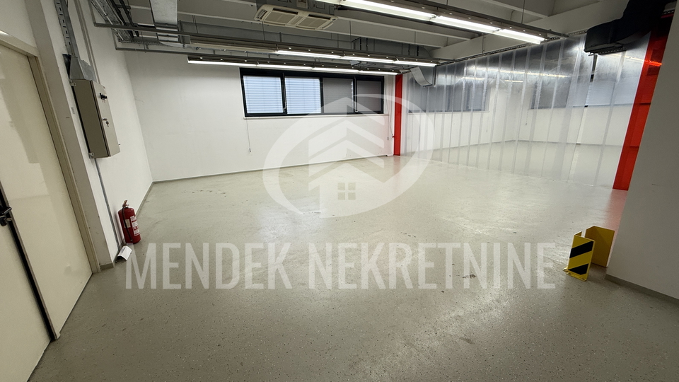 UREDSKO PROIZVODNA HALA  3180m2, Varaždin, Jalkovec