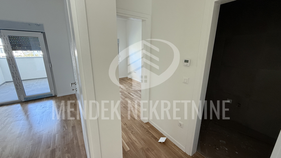 BEZ PROVIZIJE! NOVOGRADNJA! Obiteljski kvart! Kuća u nizu/stan s vrtom, 129,45 m2, prodaja