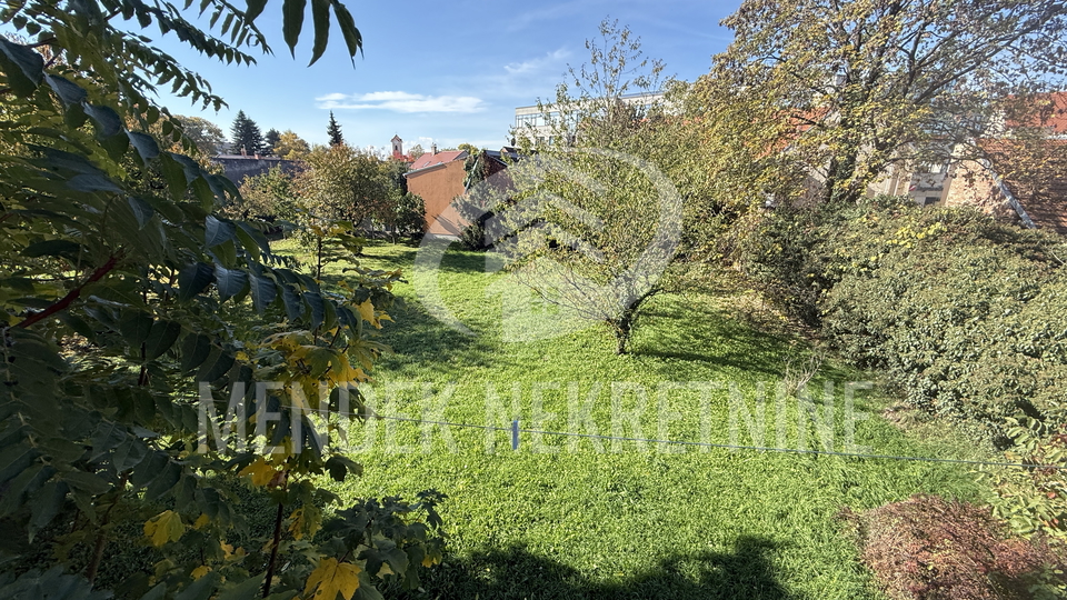 House, 400 m2, For Sale, Varaždin - Centar