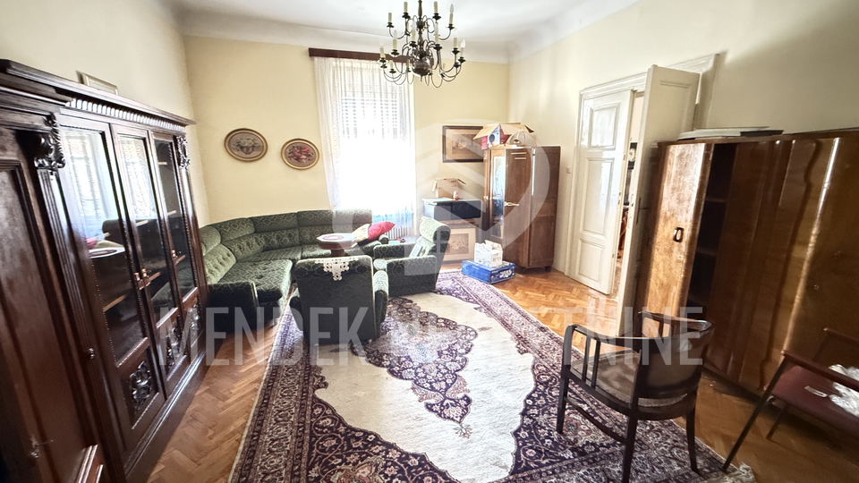 House, 400 m2, For Sale, Varaždin - Centar