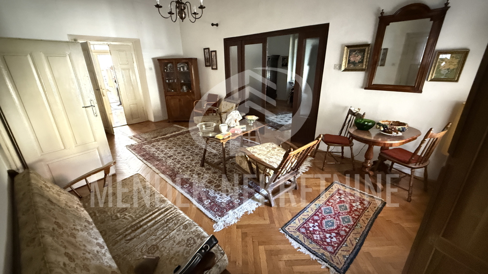 House, 400 m2, For Sale, Varaždin - Centar