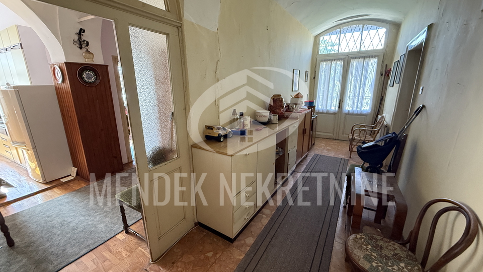 House, 400 m2, For Sale, Varaždin - Centar