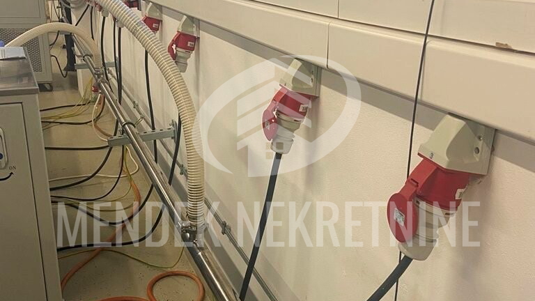UREDSKO PROIZVODNA HALA  3180m2, Varaždin, Jalkovec