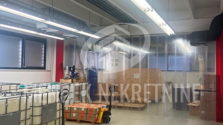 UREDSKO PROIZVODNA HALA  3180m2, Varaždin, Jalkovec