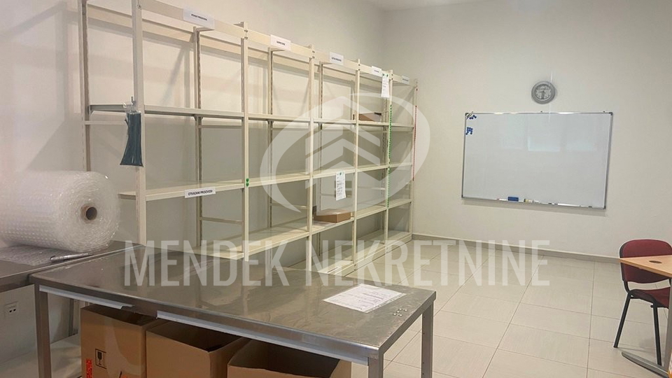 UREDSKO PROIZVODNA HALA  3180m2, Varaždin, Jalkovec