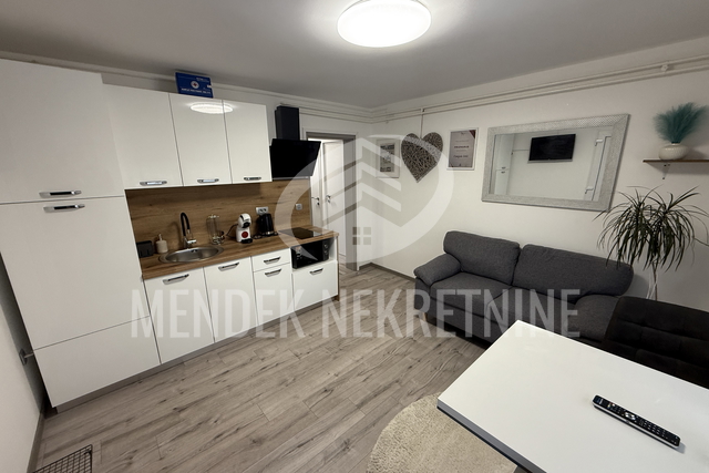 Apartment, 40 m2, For Rent, Varaždin - Centar