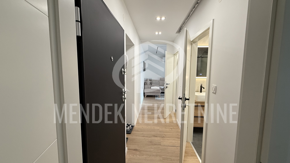 NOVOUREĐEN MODERAN 2 SOBAN STAN, BANFICA, VARAŽDIN