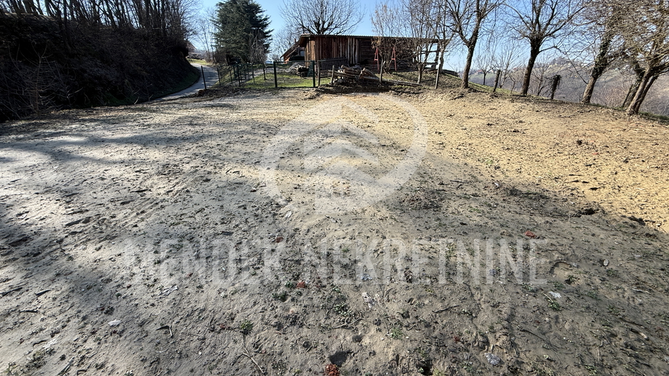 TOP LOKACIJA&comma; GRA&Dstrok;EVINSKO ZEMLJI&Scaron;TE 1600 m2