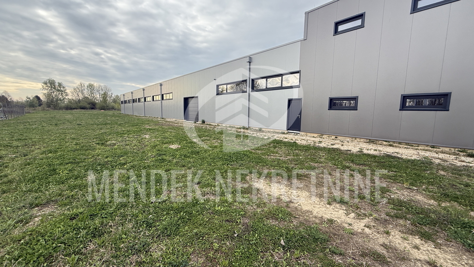 Uffici&comma; 2200 m2&comma; Vendita&comma; Trnovec
