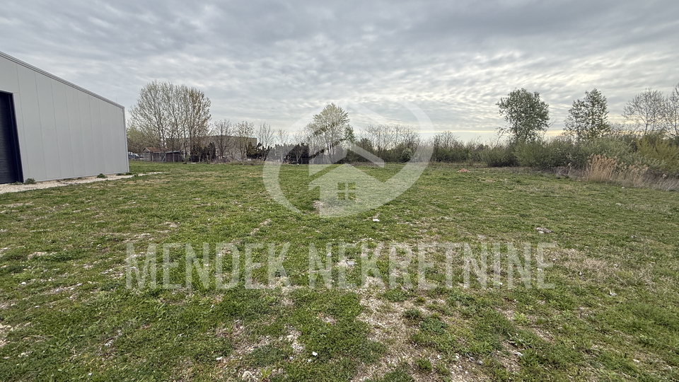 Uffici&comma; 2200 m2&comma; Vendita&comma; Trnovec