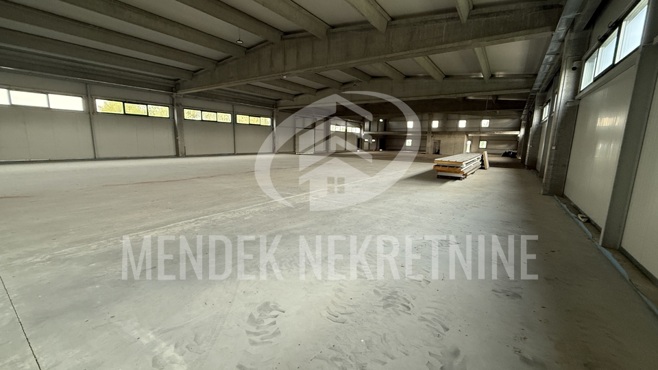 Uffici&comma; 2200 m2&comma; Vendita&comma; Trnovec