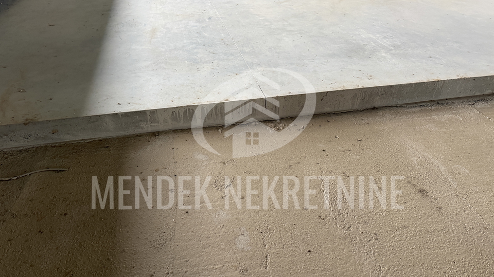 Uffici&comma; 2200 m2&comma; Vendita&comma; Trnovec