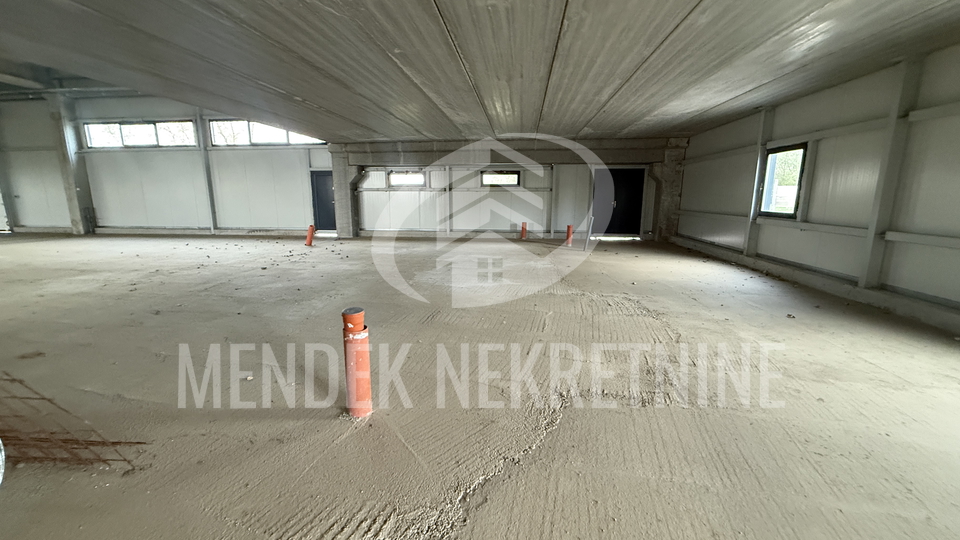 Uffici&comma; 2200 m2&comma; Vendita&comma; Trnovec