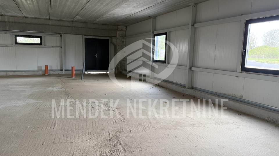 Uffici&comma; 2200 m2&comma; Vendita&comma; Trnovec