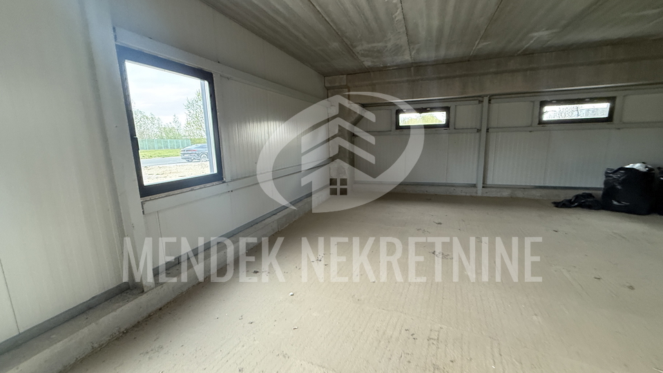 Uffici&comma; 2200 m2&comma; Vendita&comma; Trnovec