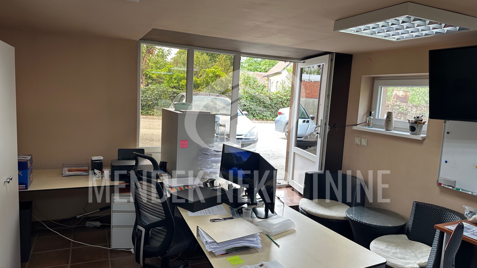 Commercial Property, 21 m2, For Rent, Varaždin - Hallers