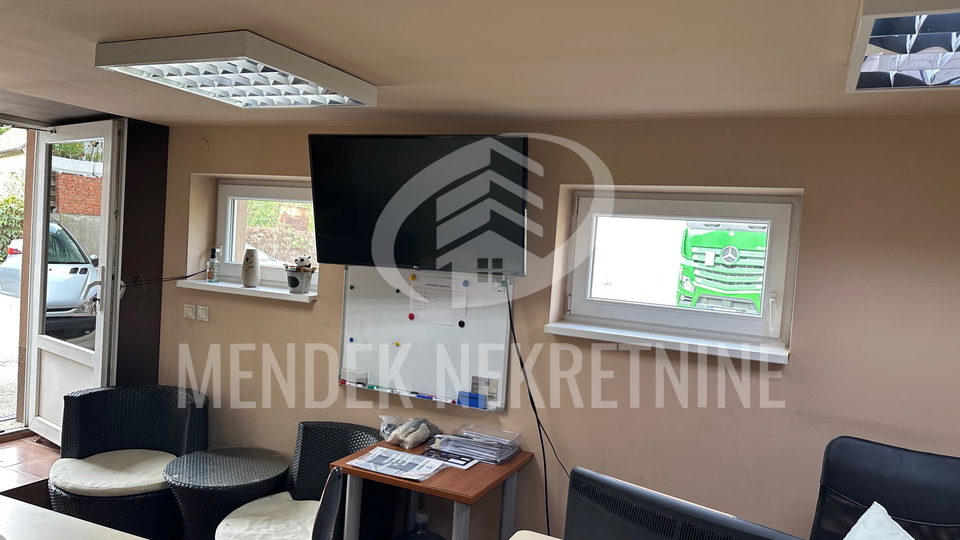 Commercial Property, 21 m2, For Rent, Varaždin - Hallers