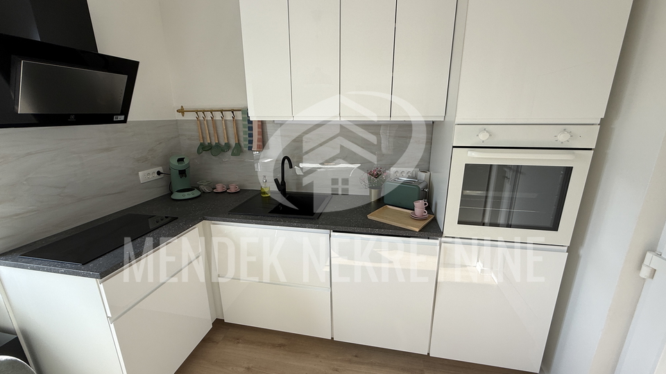 Stanovanje&comma; 45 m2&comma; Najem&comma; Vara&zcaron;din - Centar