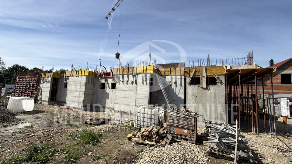 Stanovanje&comma; 86 m2&comma; Prodaja&comma; Vara&zcaron;din - Centar