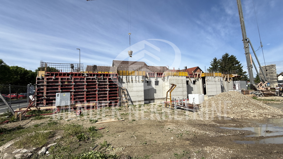 Stanovanje&comma; 97 m2&comma; Prodaja&comma; Vara&zcaron;din - Centar