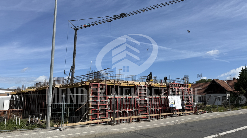 Apartment&comma; 87 m2&comma; For Sale&comma; Vara&zcaron;din - Centar