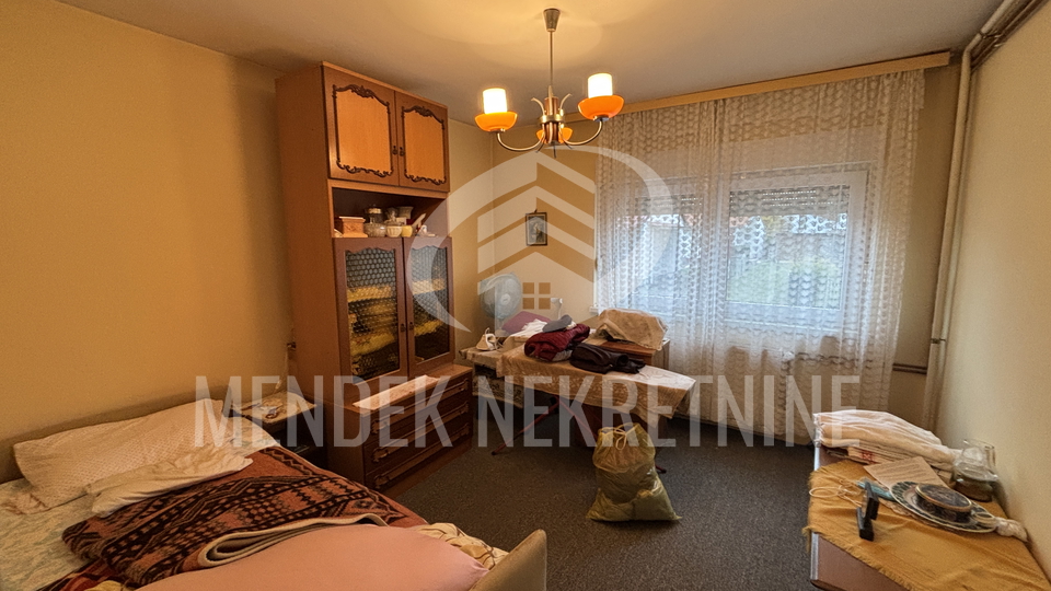 SAMOSTOJEĆA KUĆA U BLIZINI 6. OSNOVNE ŠKOLE