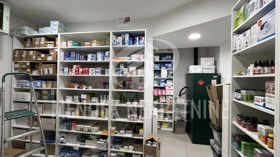 Pisarne&comma; 96 m2&comma; Prodaja&comma; Vara&zcaron;din - Vilka Novaka