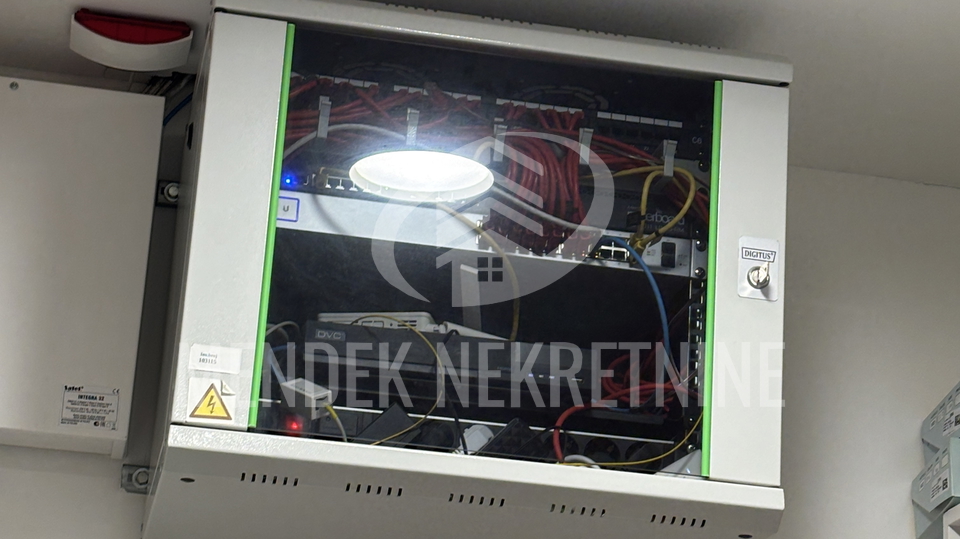 Pisarne&comma; 96 m2&comma; Prodaja&comma; Vara&zcaron;din - Vilka Novaka