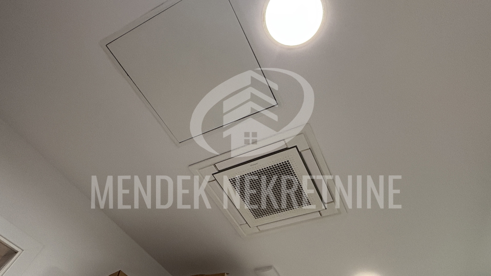 Pisarne&comma; 96 m2&comma; Prodaja&comma; Vara&zcaron;din - Vilka Novaka